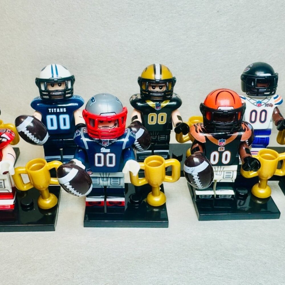 Custom Printed MOC NFL Football Patriots, Falcons, Titans Minifigures 8 Pack